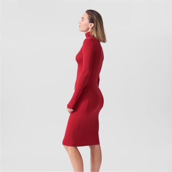 UNIVERSAL STANDARD Foundation Long Sleeve Turtleneck Dress Red Dahlia Size Large - Picture 10 of 10